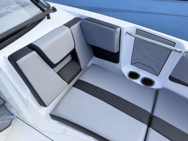 Slide: The Image of Yamaha 222XE 2026 - 29