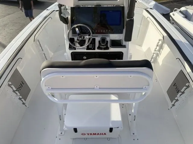 Slide: The Image of Yamaha 255 FSH Sport E 2026 - 11