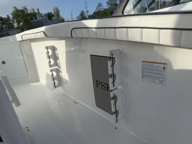 Slide: The Image of Yamaha 255 FSH Sport E 2026 - 16