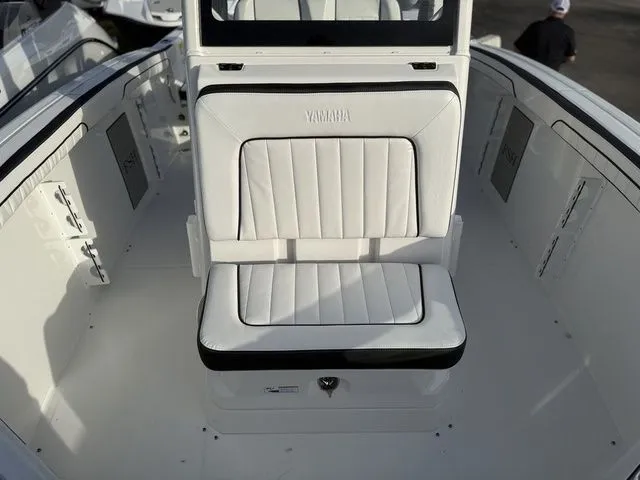 Slide: The Image of Yamaha 255 FSH Sport E 2026 - 24