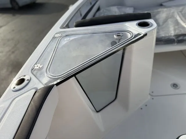 Slide: The Image of Yamaha 255 FSH Sport E 2026 - 30