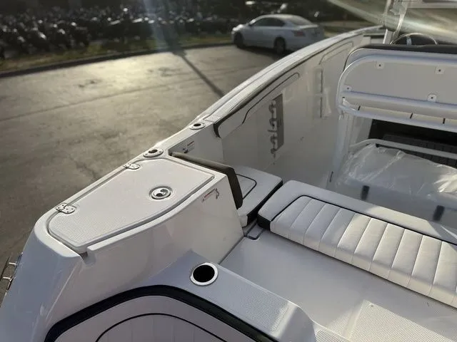 Slide: The Image of Yamaha 255 FSH Sport E 2026 - 7