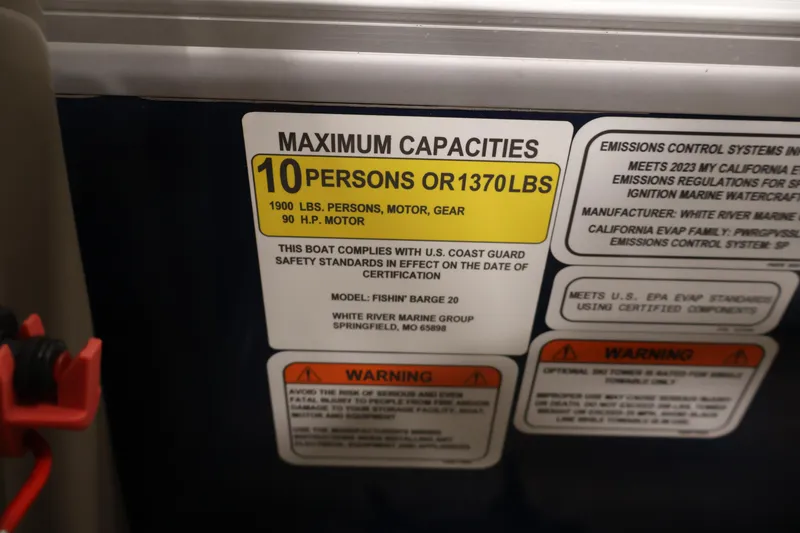 Slide: The Image of 2023 Sun Tracker Fishin' Barge 20 DLX capacity label, 10 persons or 1370 lbs. - 35