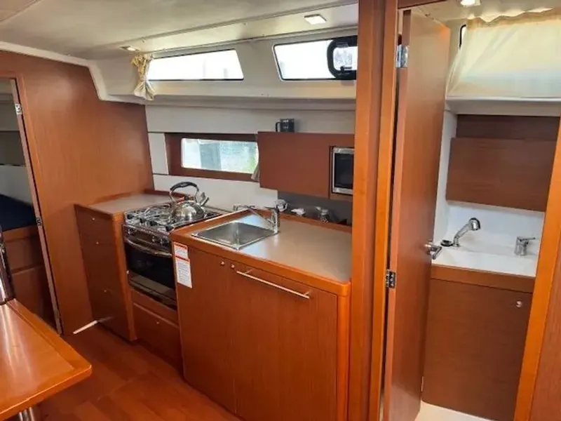 Slide: The Image of Beneteau Oceanis 2019 - 2
