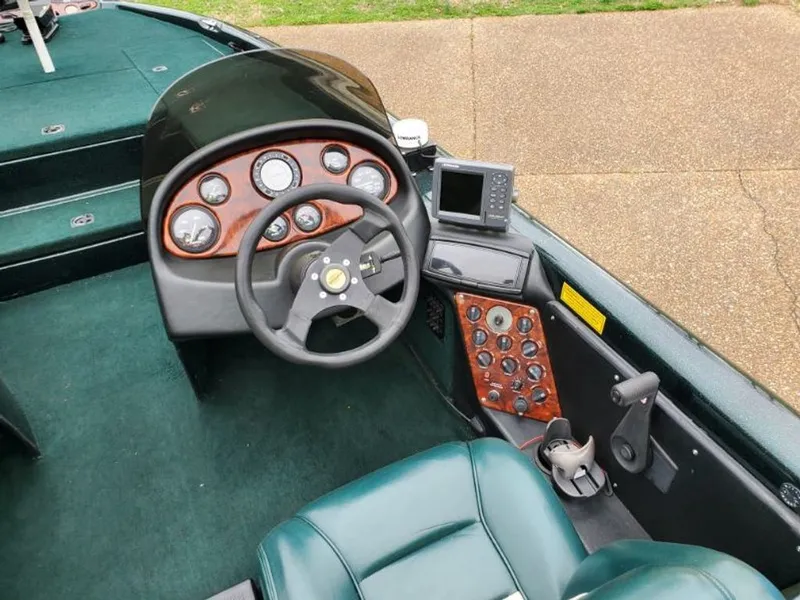 Slide: The Image of Triton TR-21 1998 - 2