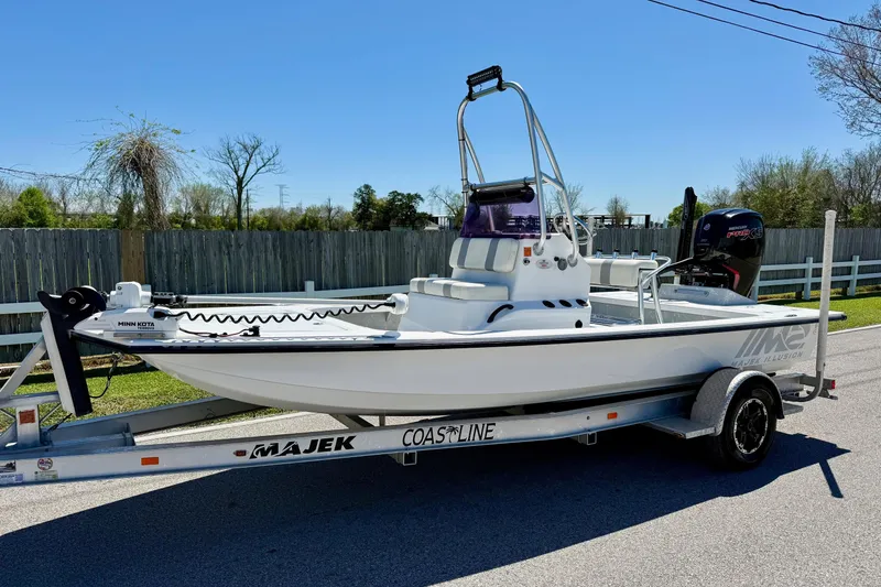 The Image of Majek 18 M2 2022 - undefined