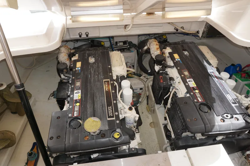 Slide: The Image of Engine room of 2007 Tiara Yachts 3900 Sovran with twin Volvo Penta engines. - 19