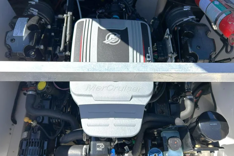 Slide: The Image of MerCruiser engine in a 2009 Sea Ray 210 boat, detailed view. - 20