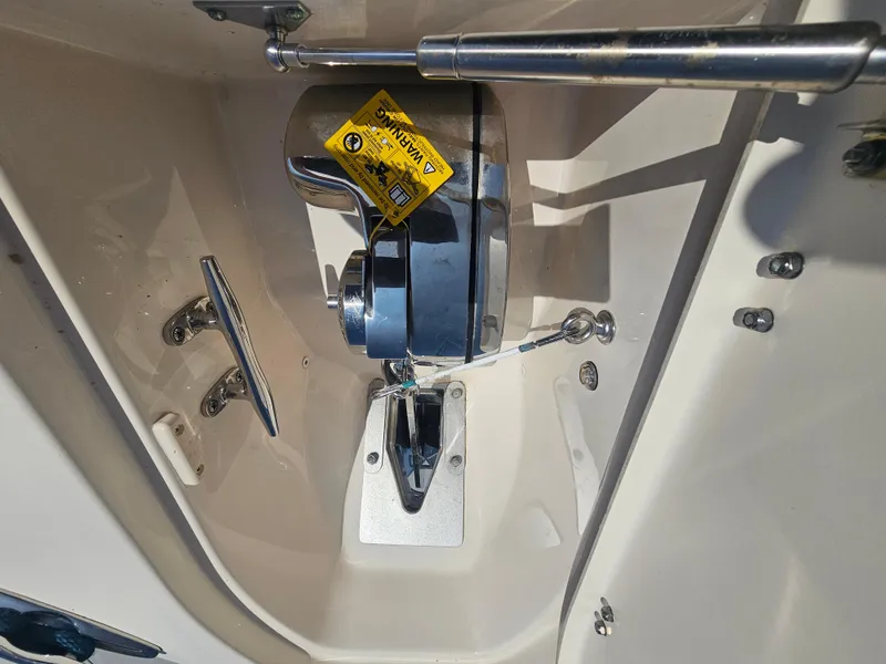 Slide: The Image of Anchor windlass on a 2022 Grady-White Freedom 275 boat. - 35