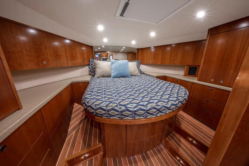 Slide: The Image of FWD Berth - 8