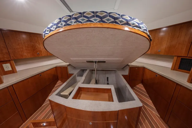 Slide: The Image of FWD Berth Storage - 9