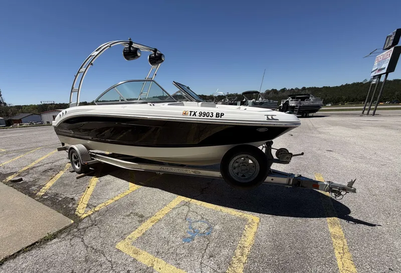 Slide: The Image of Chaparral 19 H2O Sport 2012 - 8