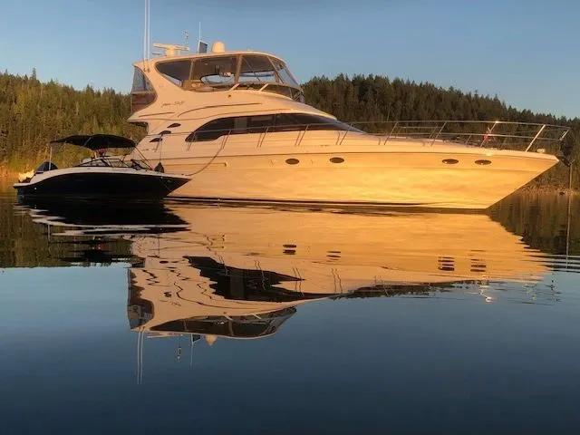 The Image of Sea Ray 560 Sedan Bridge 2000 - 0