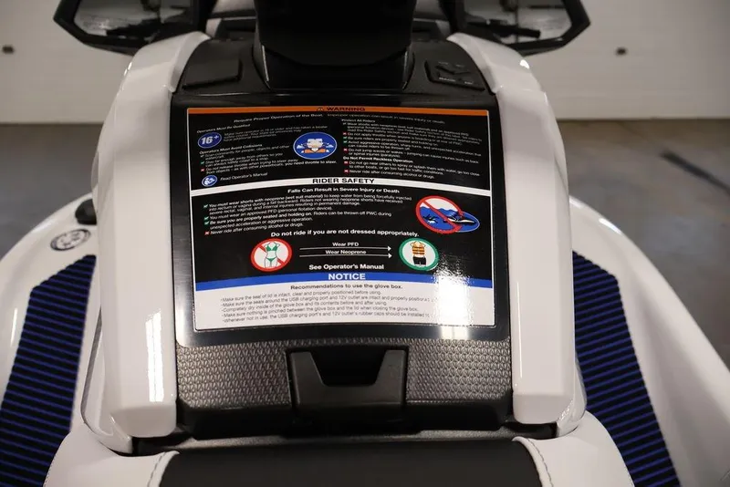 Slide: The Image of 2026 Yamaha WaveRunner VX Deluxe safety instructions on display panel. - 13