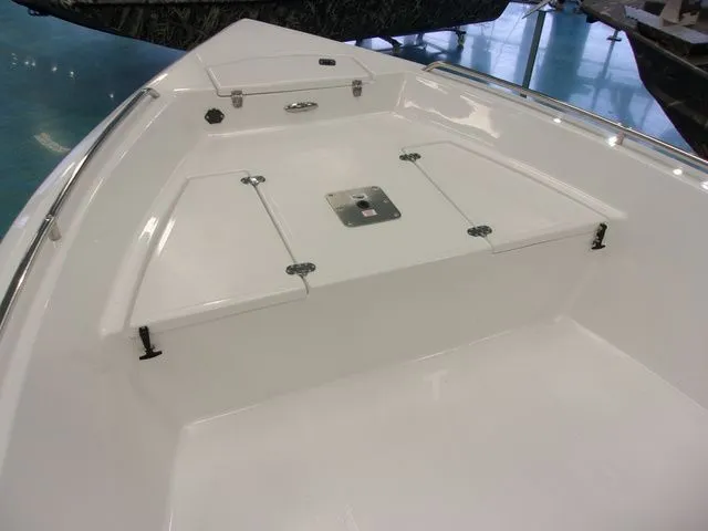 Slide: The Image of Bow deck of Mi Tide v1700 CC boat, year 2026. - 4