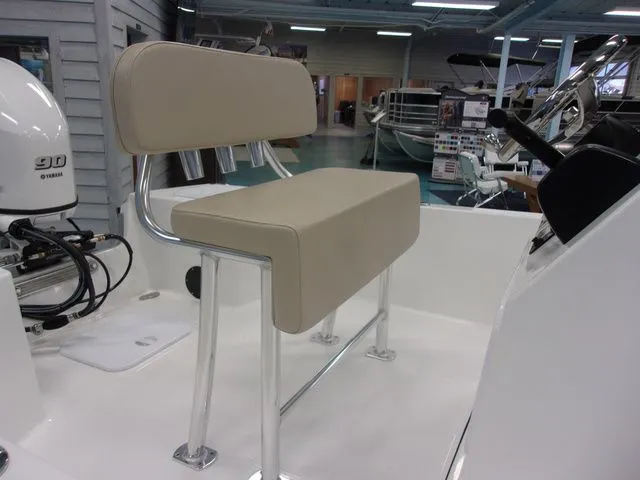 Slide: The Image of Mi Tide v1700 CC 2026 boat seat with beige upholstery. - 7