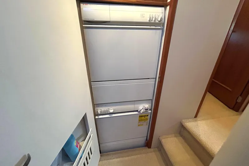 Slide: The Image of Luxurious Master stateroom interior of 1998 Bayliner 5788 Pilot House Motoryacht. - 42