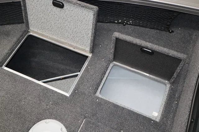 Slide: The Image of Crestliner 1750 Fish Hawk SC JS 2026 - 11