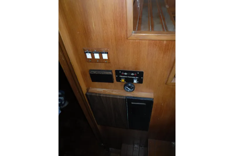 Slide: The Image of Interior view of 1987 Lien Hwa 47 Elegant MK III. - 48