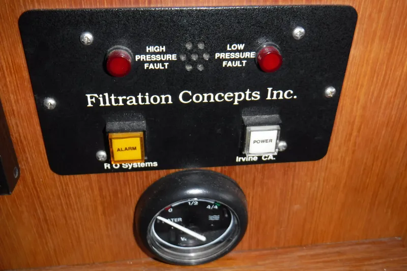 Slide: The Image of Control panel of Filtration Concepts Inc. on 1987 Lien Hwa 47 Elegant MK III yacht. - 56