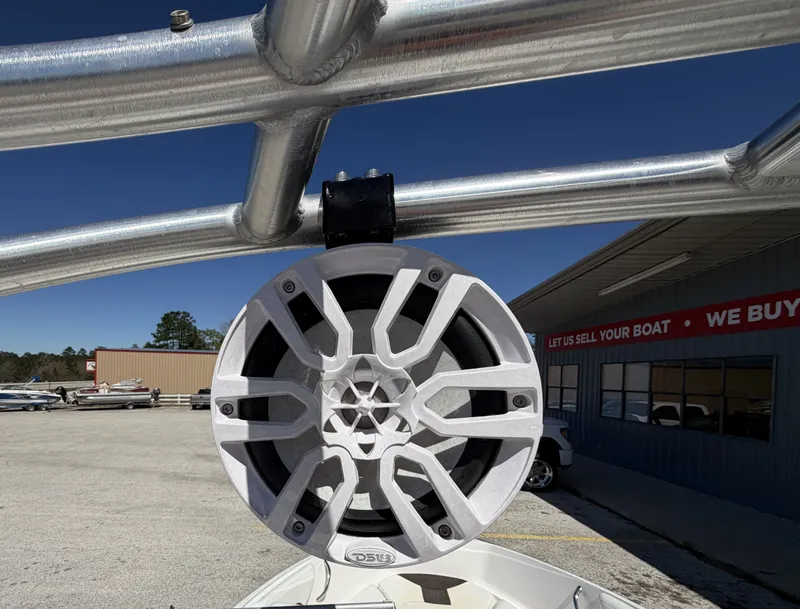 Slide: The Image of Chaparral 19 H2O Sport 2012 - 19