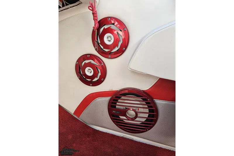 Slide: The Image of Red and white interior speakers in 2009 Fountain 47 Lightning boat. - 80