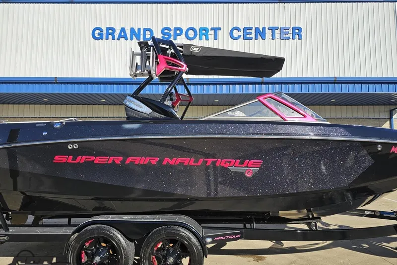 Slide: The Image of 2015 Nautique Super Air Nautique G23 boat at Grand Sport Center. - 5