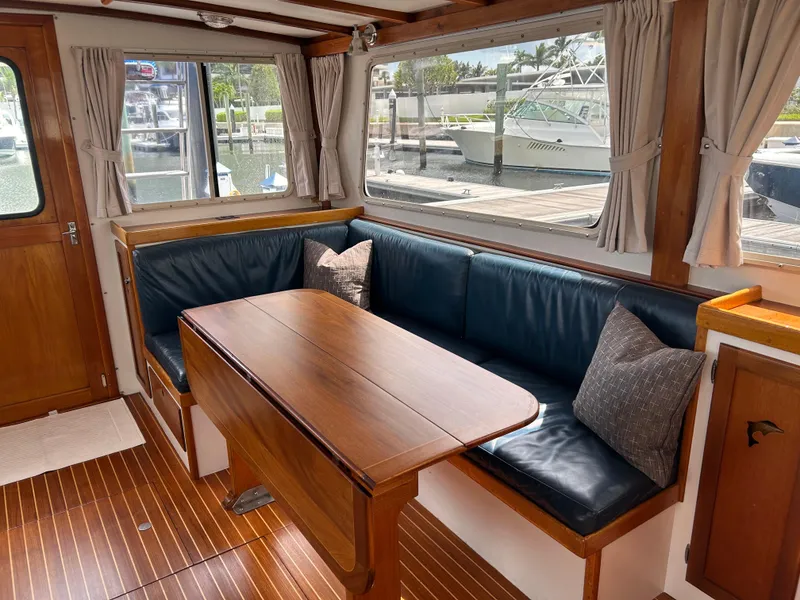 Slide: The Image of Salon dining - 15