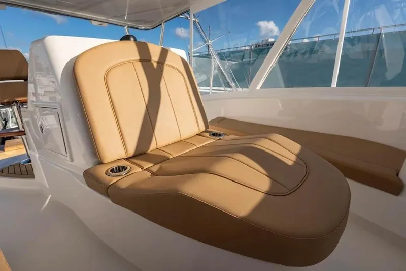 Slide: The Image of FWD Lounge - 3