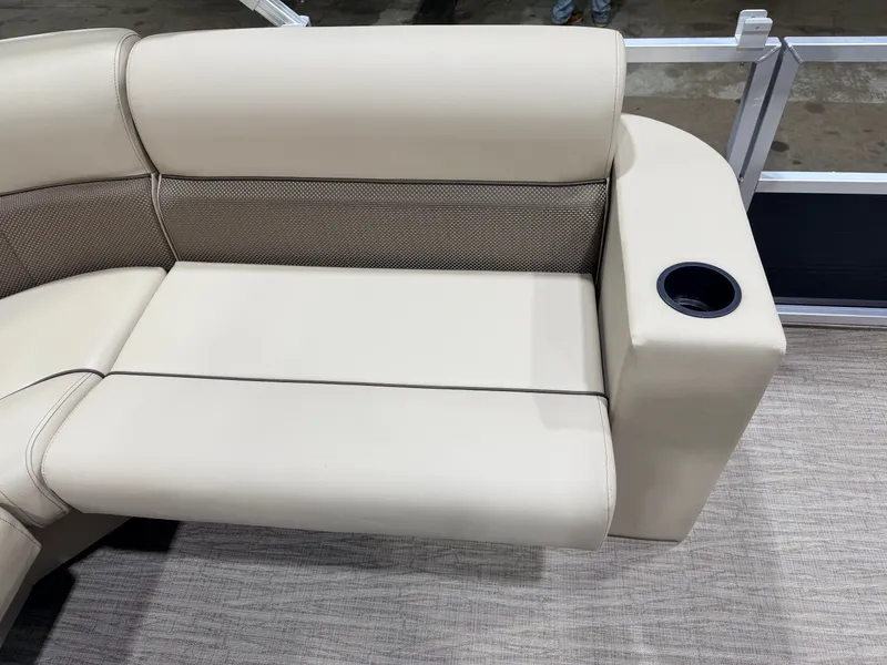 Slide: The Image of Beige seating on Northstar 2200 Cruise Pontoon, model year 2023. - 29