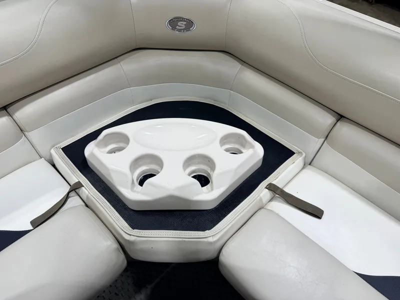 Slide: The Image of Interior of 2006 Smoker Craft 8522 pontoon boat with cup holder. - 35