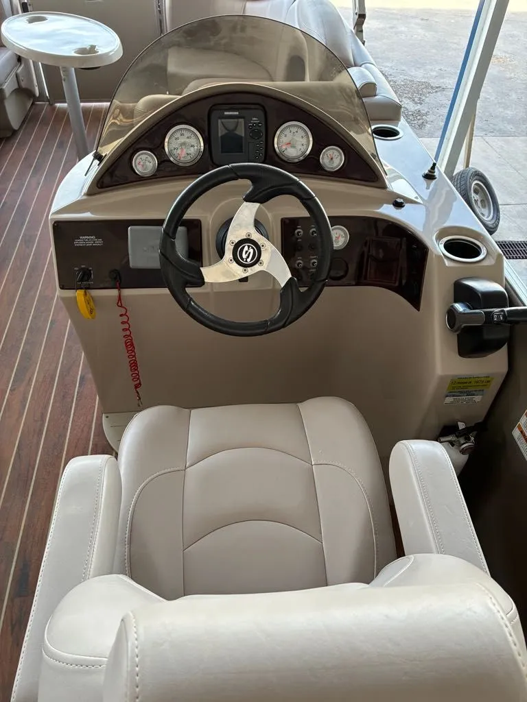 Slide: The Image of Sylvan 8522 Mirage Cruise 2013 - 11