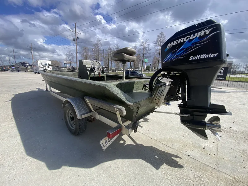 Slide: The Image of Charles Leonard Custom 19'6'' 2016 - 14