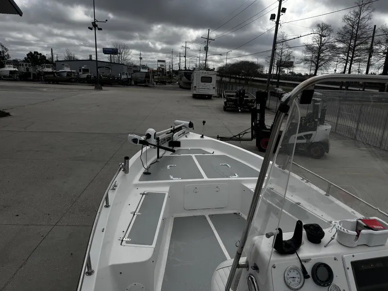 Slide: The Image of Sea Pro 2300 2004 - 15