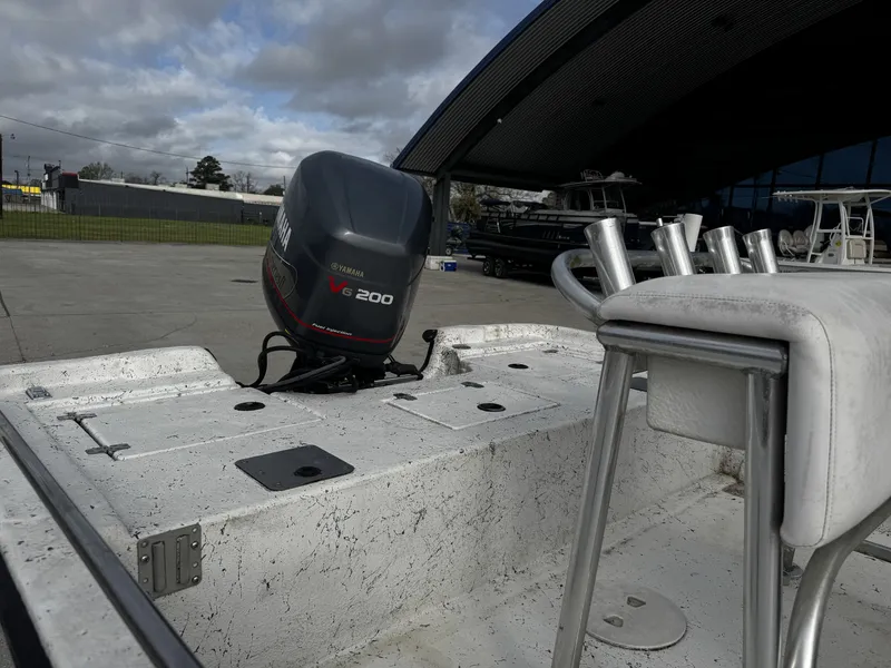 Slide: The Image of Blazer 21 Bay 2002 - 11