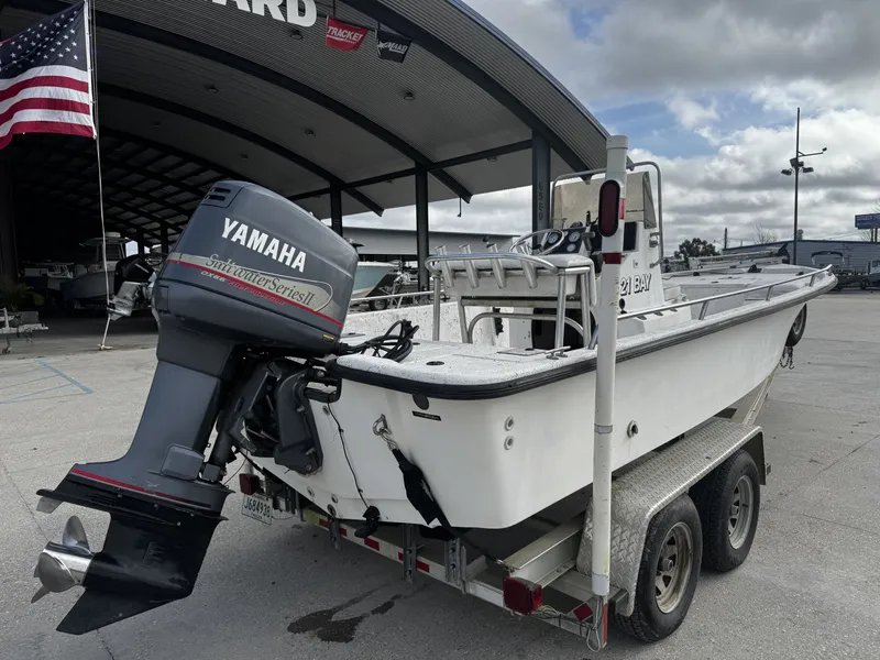 Slide: The Image of Blazer 21 Bay 2002 - 12