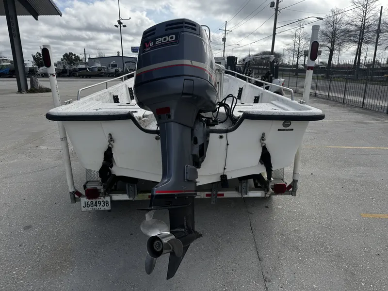 Slide: The Image of Blazer 21 Bay 2002 - 3