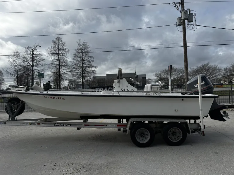 Slide: The Image of Blazer 21 Bay 2002 - 4