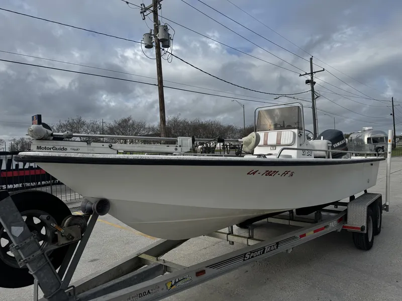 Slide: The Image of Blazer 21 Bay 2002 - 5