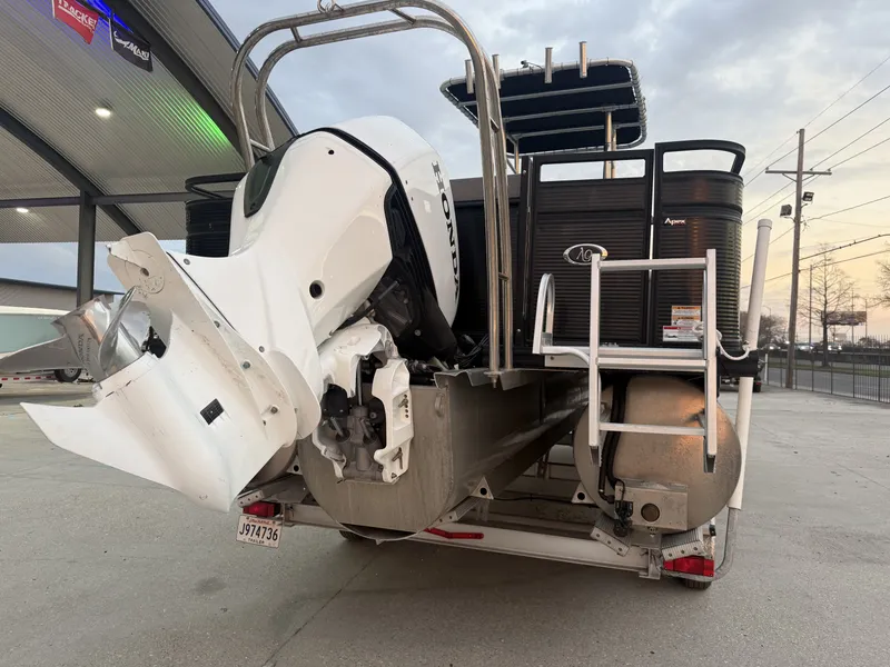 Slide: The Image of Apex Marine 8524 Pro Fish N Cruise 2022 - 24