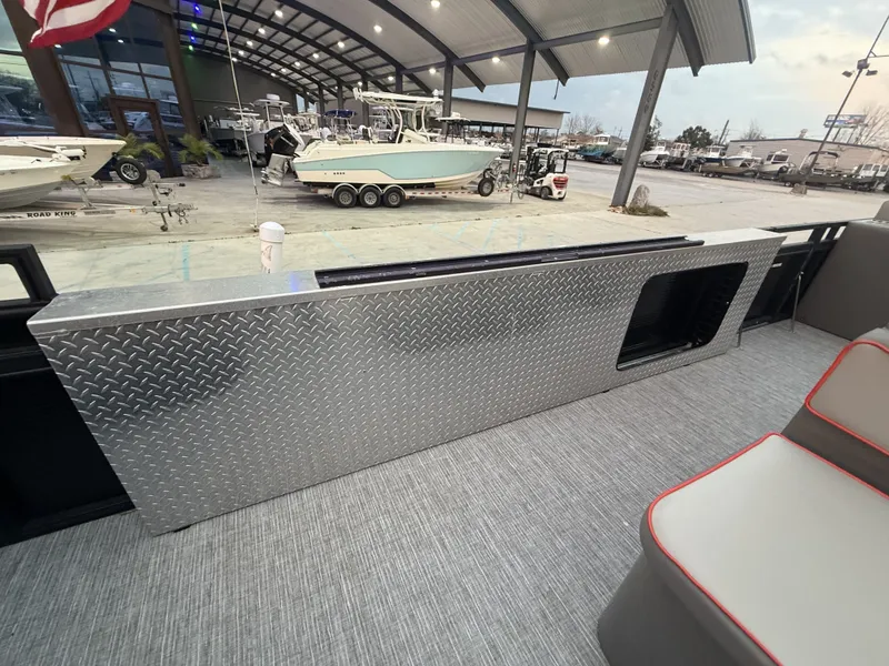 Slide: The Image of Apex Marine 8524 Pro Fish N Cruise 2022 - 26