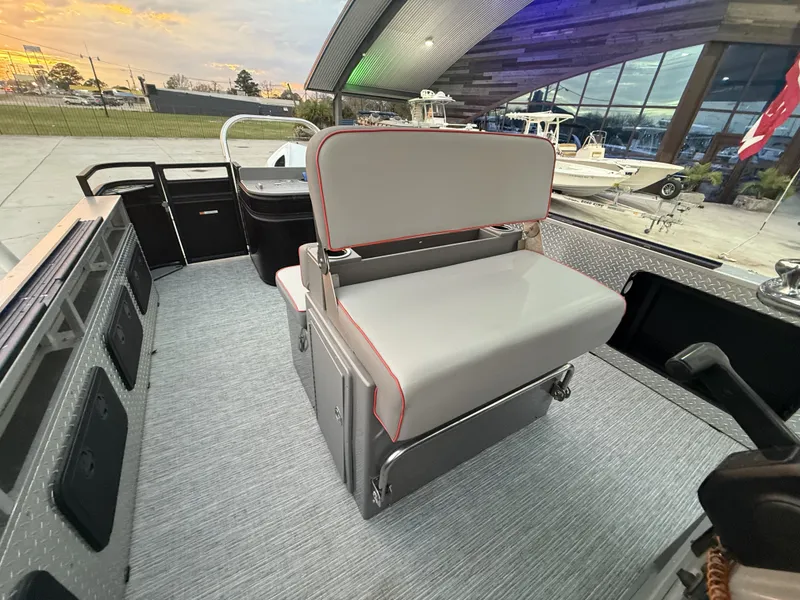 Slide: The Image of Apex Marine 8524 Pro Fish N Cruise 2022 - 27