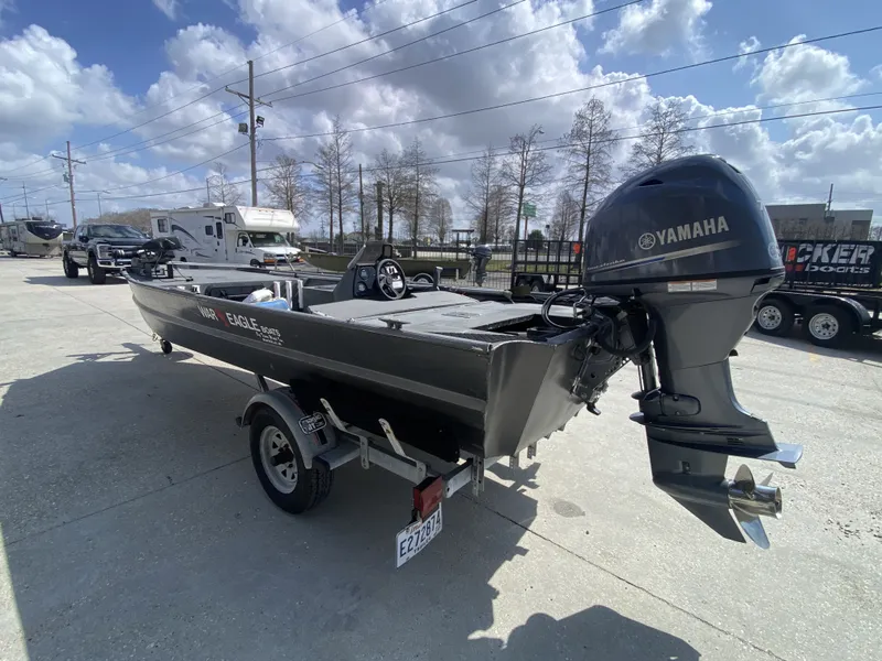 Slide: The Image of War Eagle 17' Side Console 1996 - 12