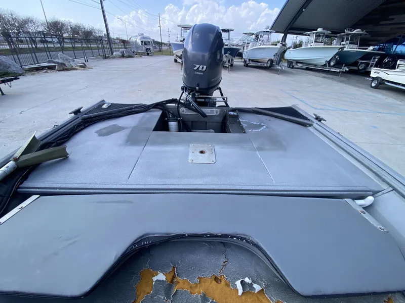 Slide: The Image of War Eagle 17' Side Console 1996 - 7