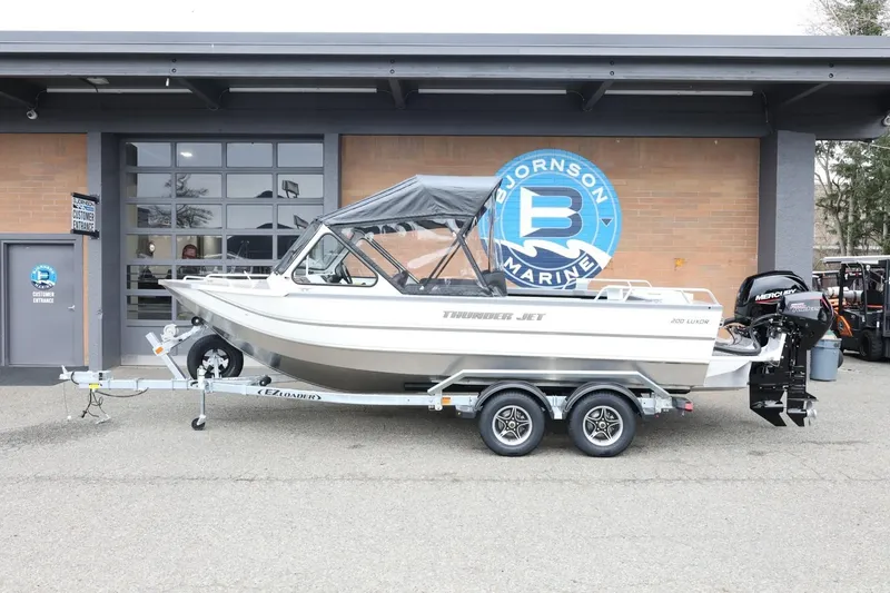 The Image of Thunder Jet 200 Luxor 2026 - undefined