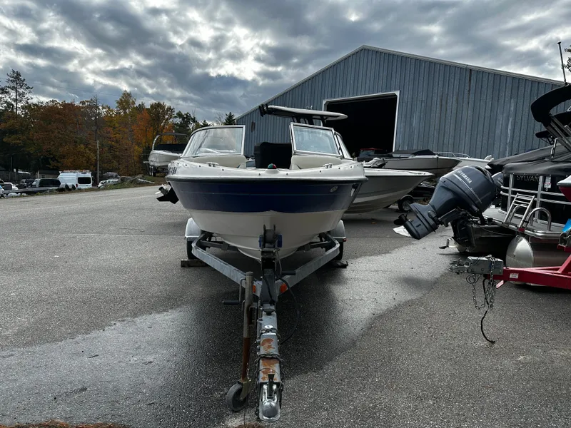 Slide: The Image of Bayliner 185 Bowrider 2006 - 2