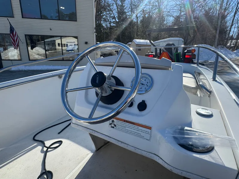 Slide: The Image of Boston Whaler 130 Super Sport 2020 - 11