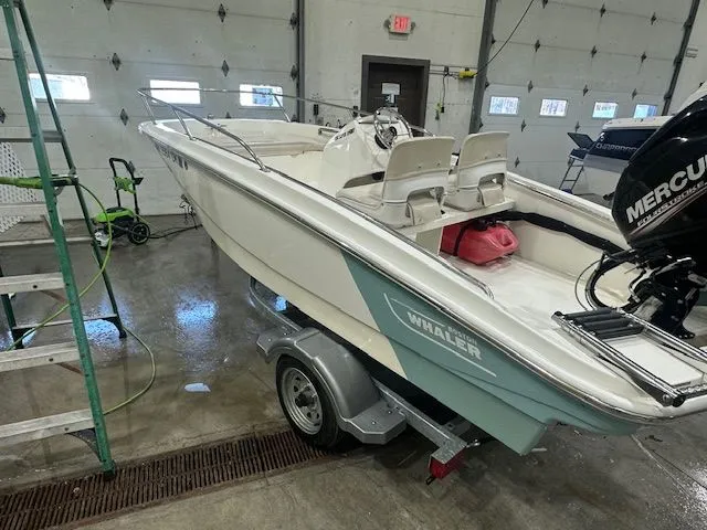 Slide: The Image of Boston Whaler 130 Super Sport 2020 - 20