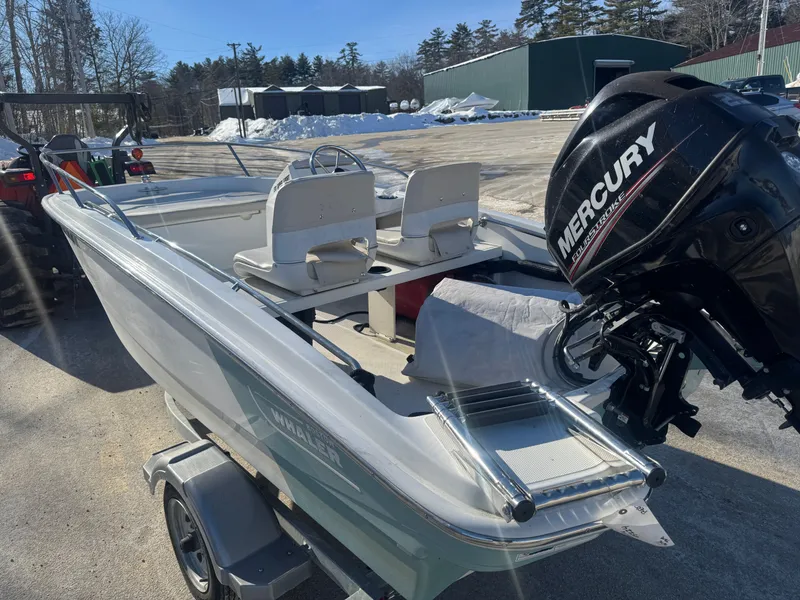 Slide: The Image of Boston Whaler 130 Super Sport 2020 - 6