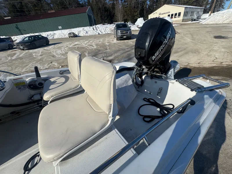 Slide: The Image of Boston Whaler 130 Super Sport 2020 - 7